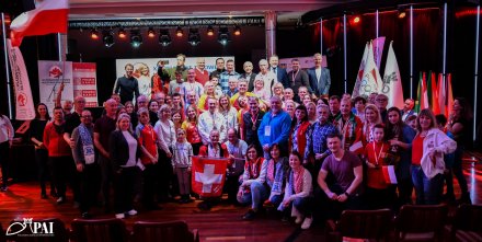 Uczestnicy spotkania z Adamem Małyszem